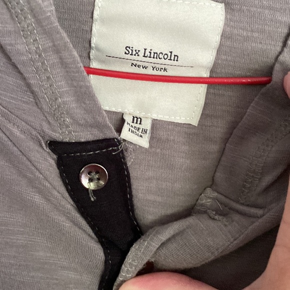 Men’s size Medium hooded long sleeve shirt Six London brand - Picture 3 of 3